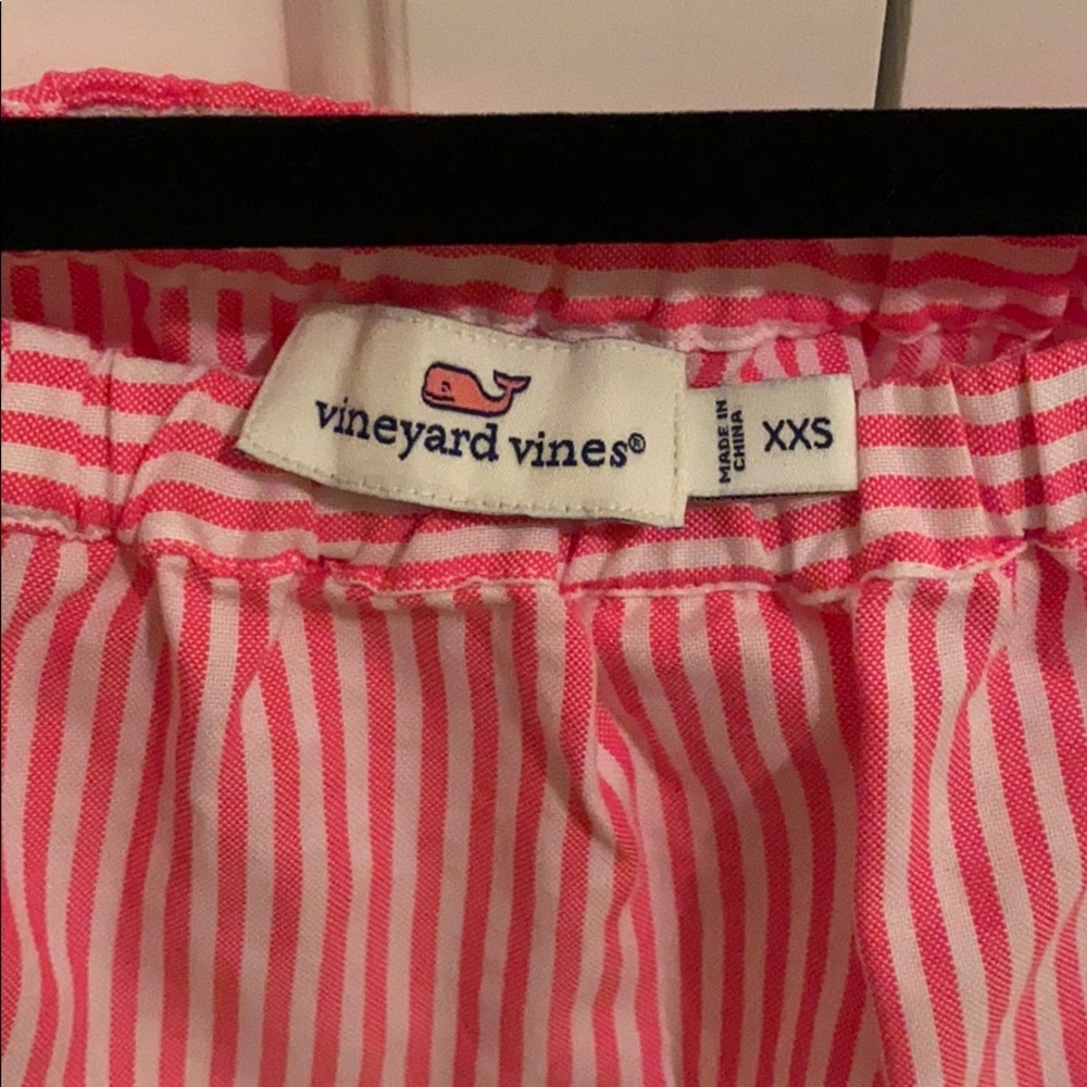 Ladies summer top from Vinyard vines. Like new! - Picture 2 of 4